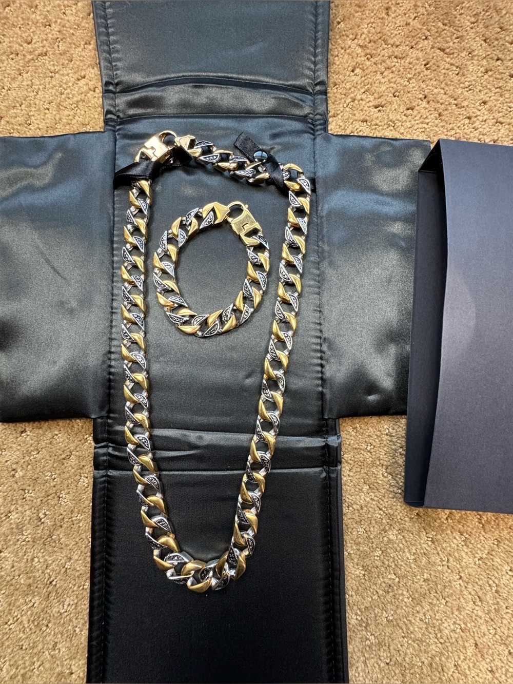 Daniel Steiger curb vine mens jewelry set.